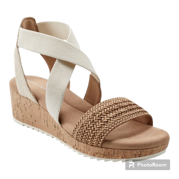 NIB Easy Spirit Lorena Light/Natural Wedge Sandals Women's 9.5M Orig. $89 - Picture 1 of 8